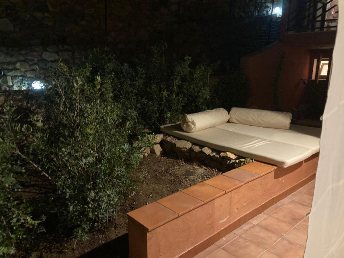 Villasimius Il Patio Sul Porto Bagian luar foto